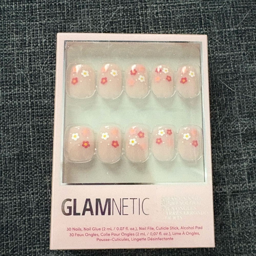 Glamnetic “Pretty Bloom”